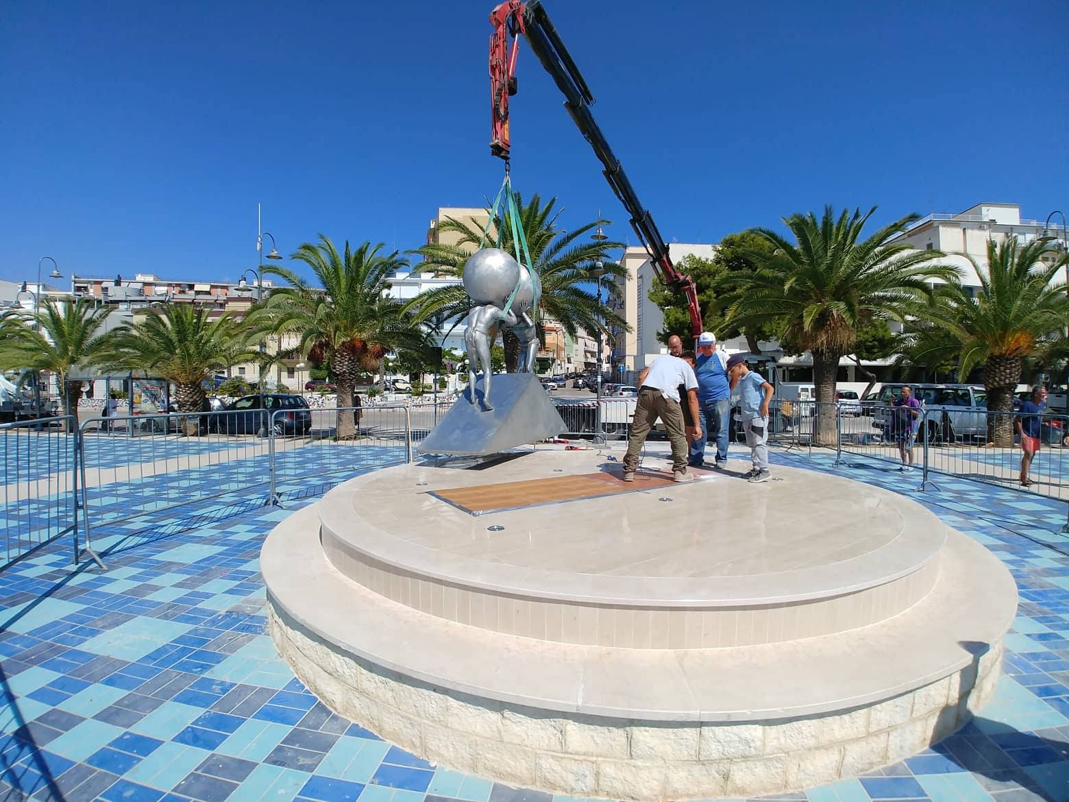 Manfredonia Oggi L inaugurazione Della Scultura Di Lettl IlSipontino manfredonia-oggi-l-inaugurazione-della-scultura-di-lettl-ilsipontino
