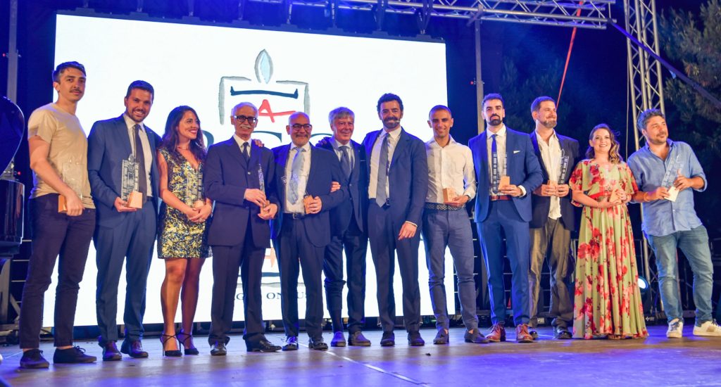 Piero Pelù e Gianna Fratta si sposano: spuntano le pubblicazioni Piero Pelù e Gianna Fratta si sposano: spuntano le pubblicazioni