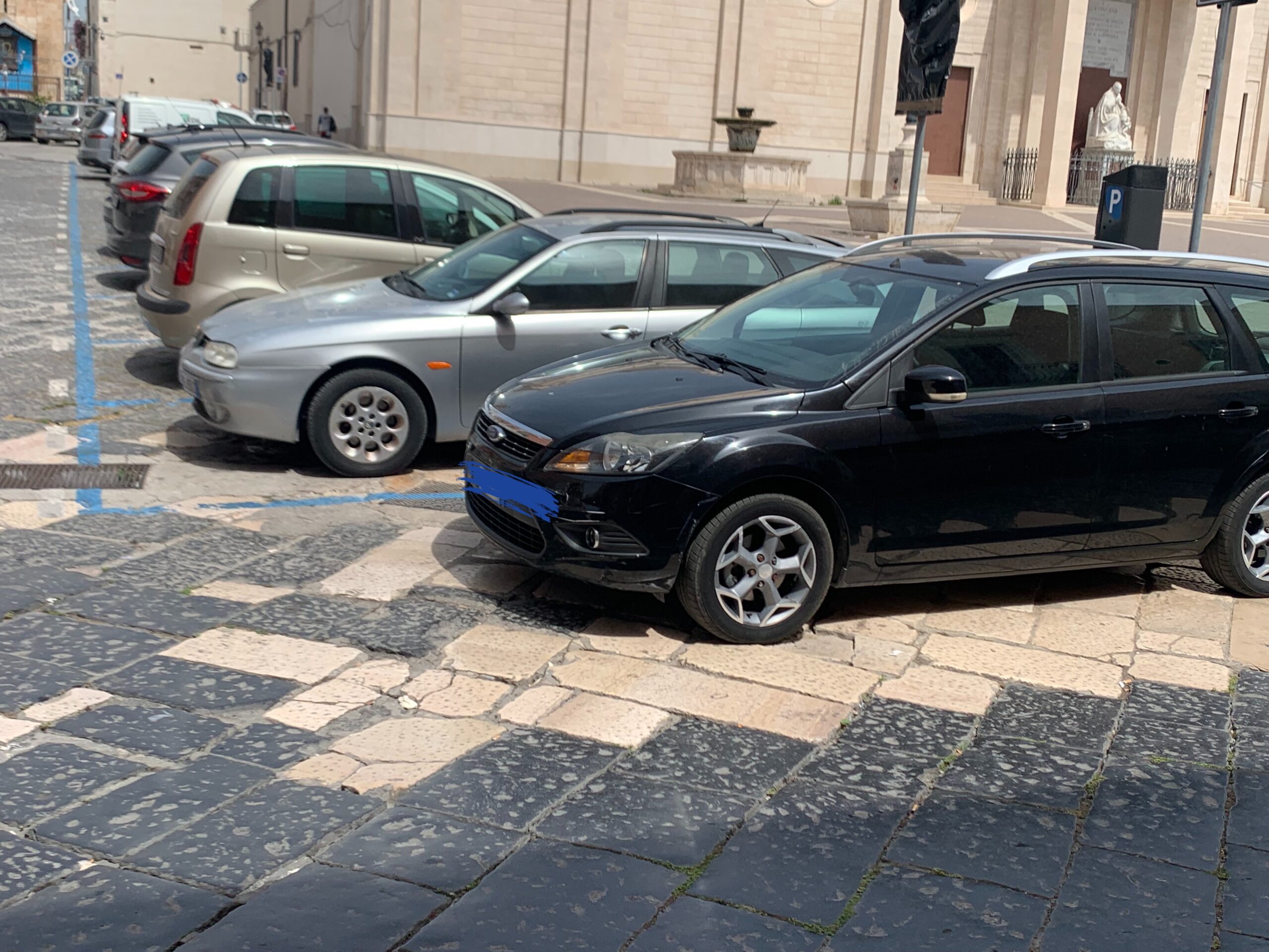 strisce blu parcheggi