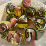 Involtini di zucchine con speck e stracchino