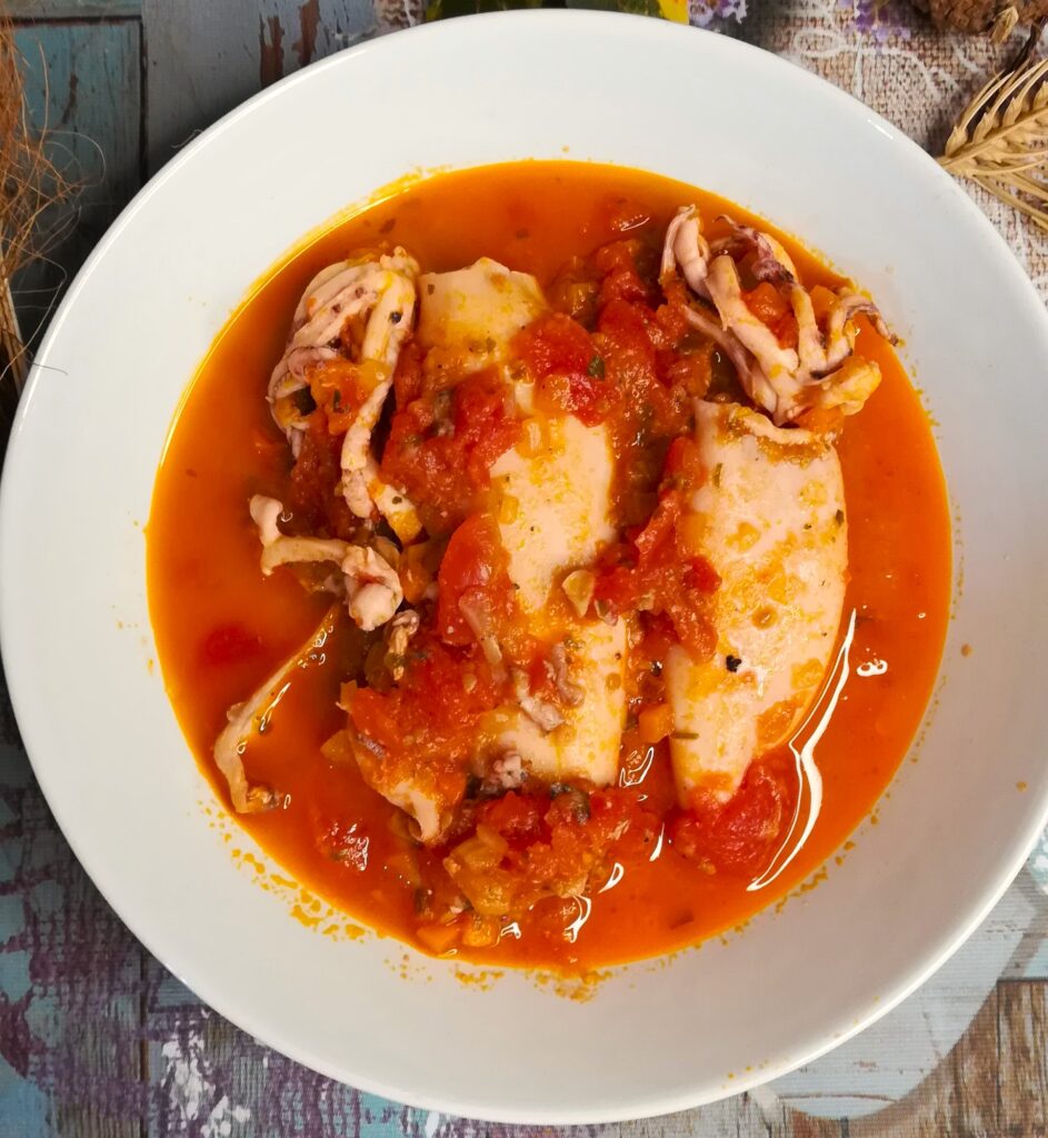 Calamari con i pomodori pelati “Bioricci”