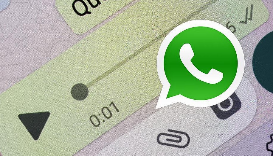 WhatsApp arriva la funzione per trascrivere messaggi audio in testo