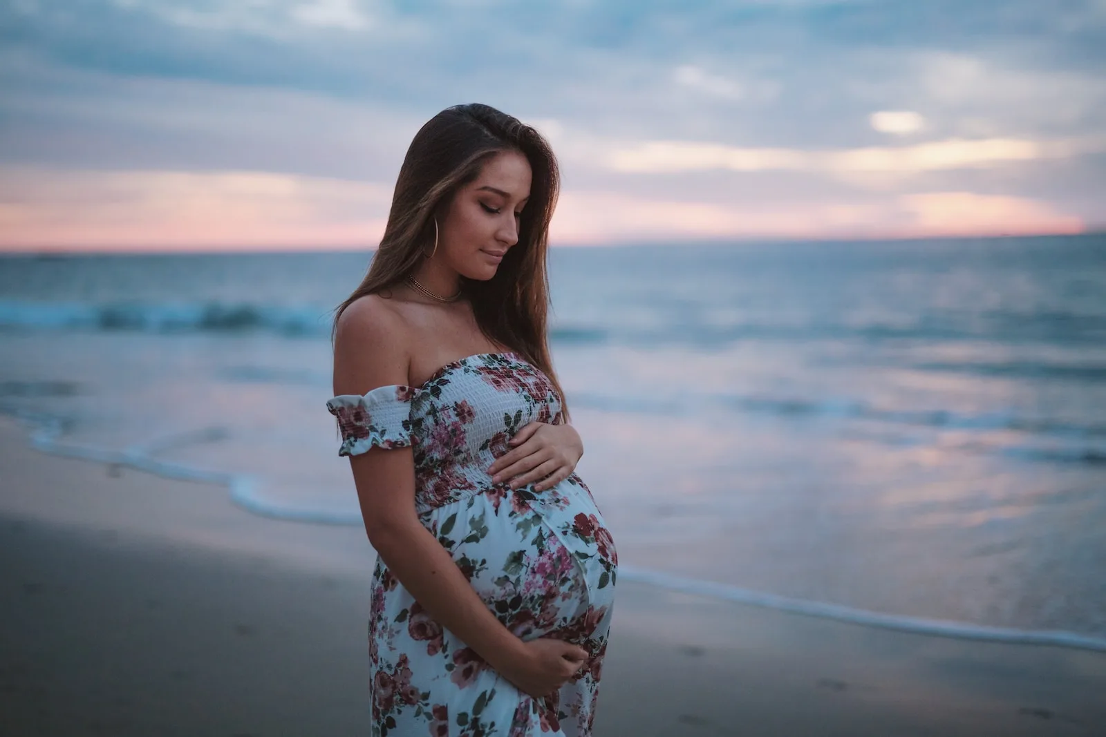 pregnant woman in seashore