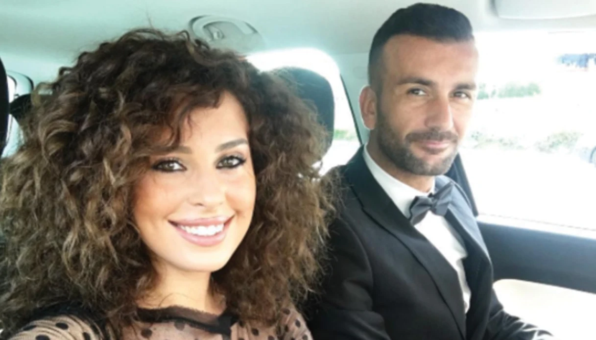 A Uomini e Donne un'ex tronista viene chiesta in sposa