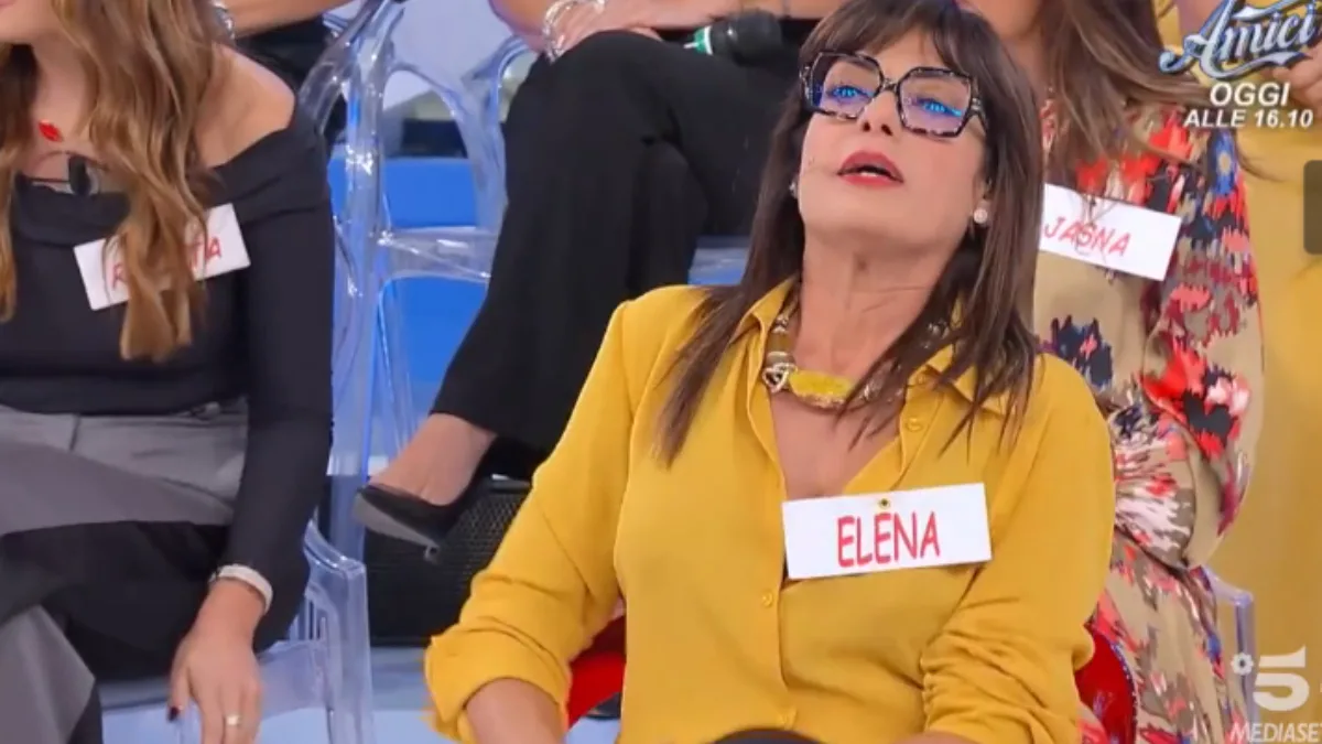 foto Uomini e Donne oggi 7 novembre Tina Cipollari Elena