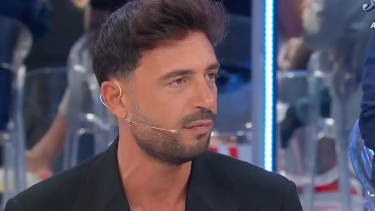 foto Uomini e donne 23 novembre