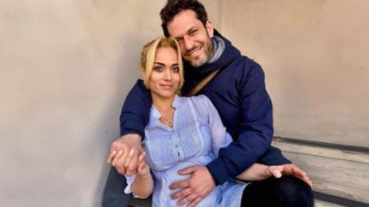 Un posto al sole Roberto cerca di evitare