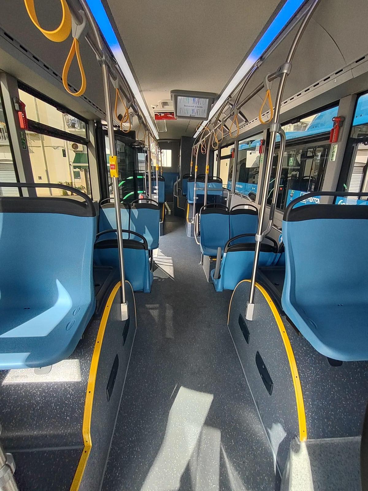 Nuovi autobus. Foto Nicola Muscatiello