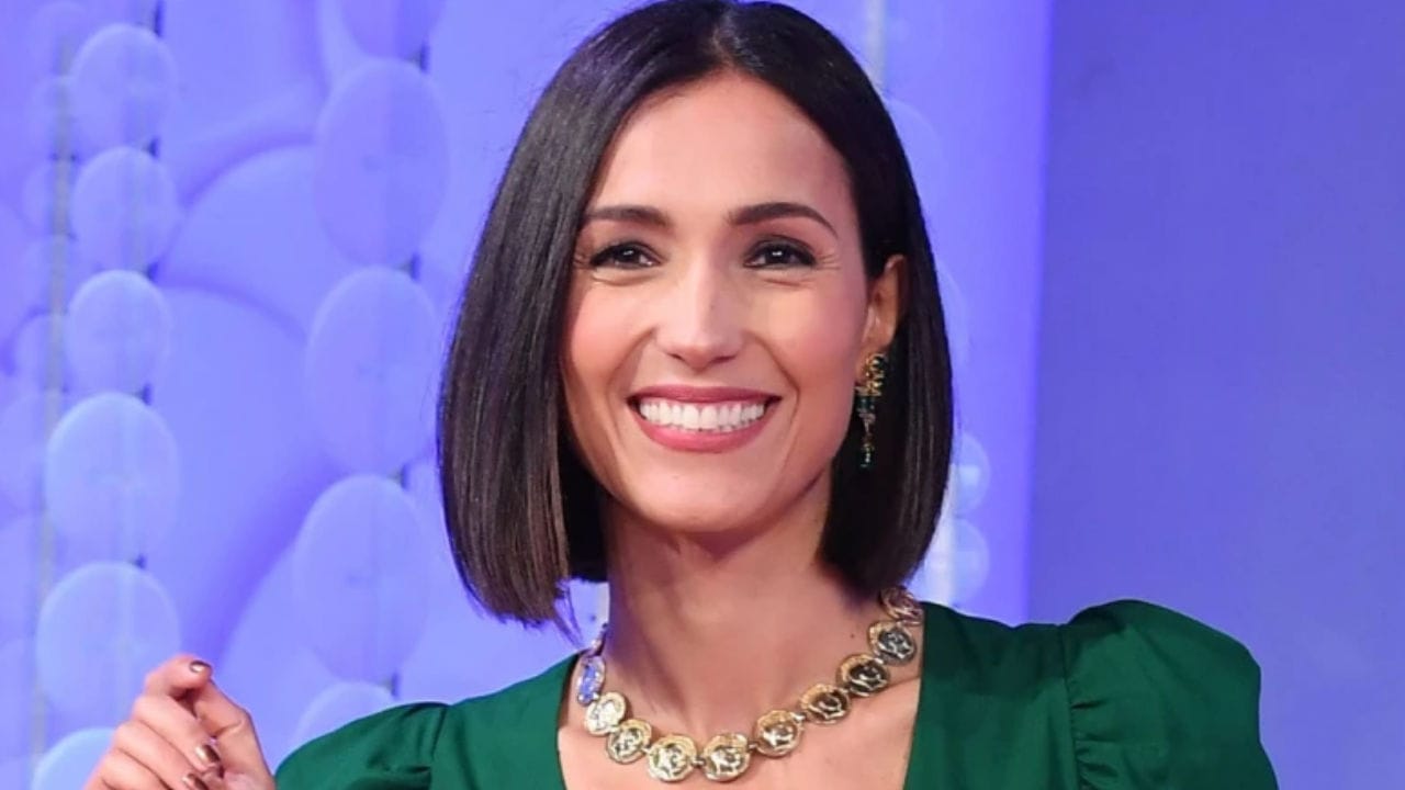 Caterina Balivo lancia una battuta pungente ai collaboratori VIDEO