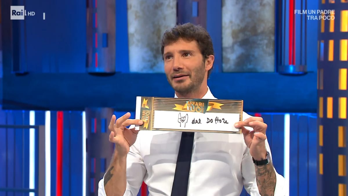 foto stefano de martino affari tuoi