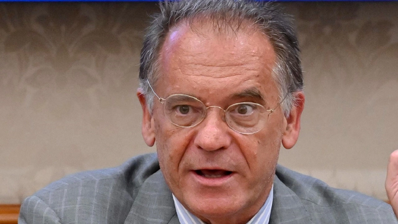Alessandro Cecchi Paone: grave lutto per il conduttore televisivo