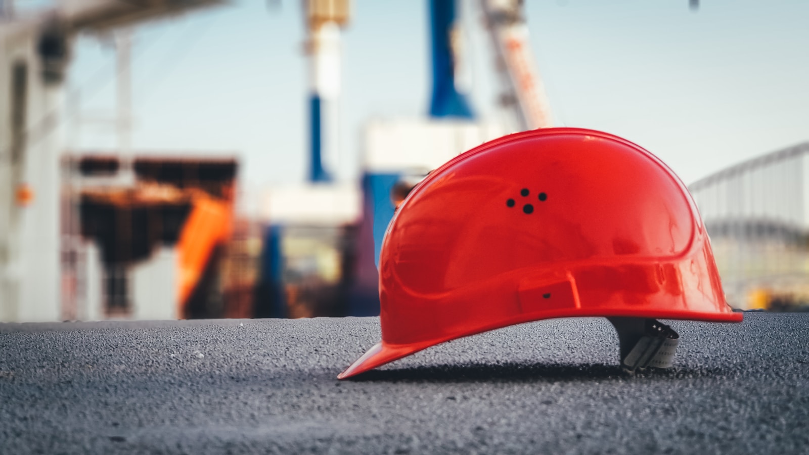 morte sul lavoro elmetto