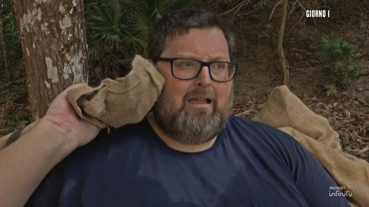 Mario Adinolfi all'Isola dei famosi