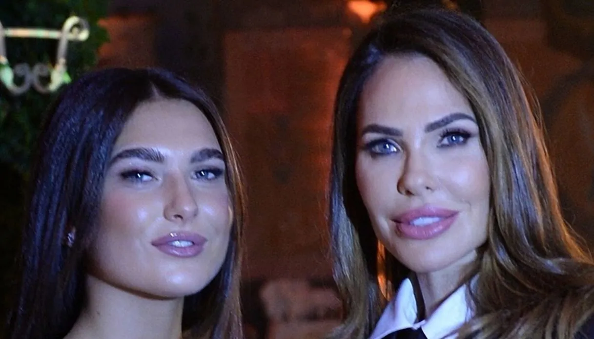 Ilary Blasi Chanel Totti