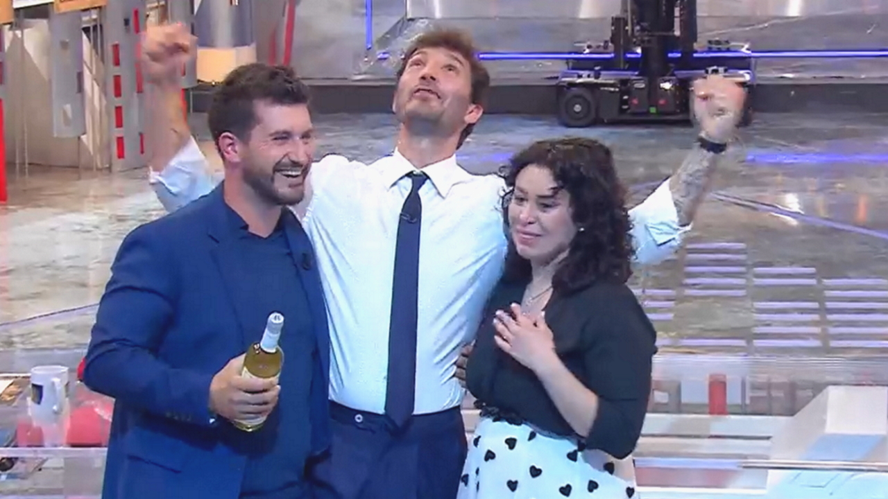 Simone, Valeria e Stefano De Martino
