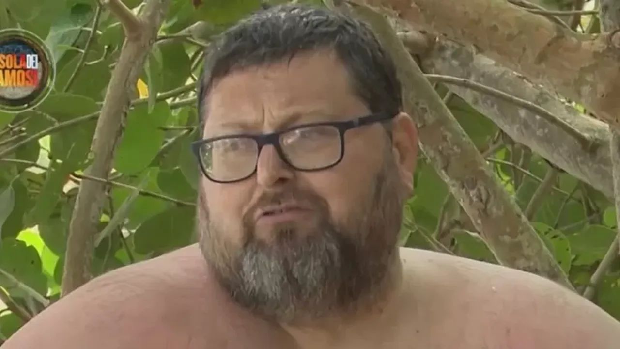 Isola dei Famosi: Mario Adinolfi ha perso una persona cara