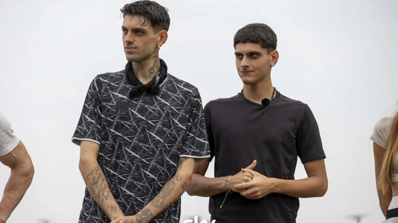 Checco Lillo svela i retroscena su Jey e Chiara all'Isola