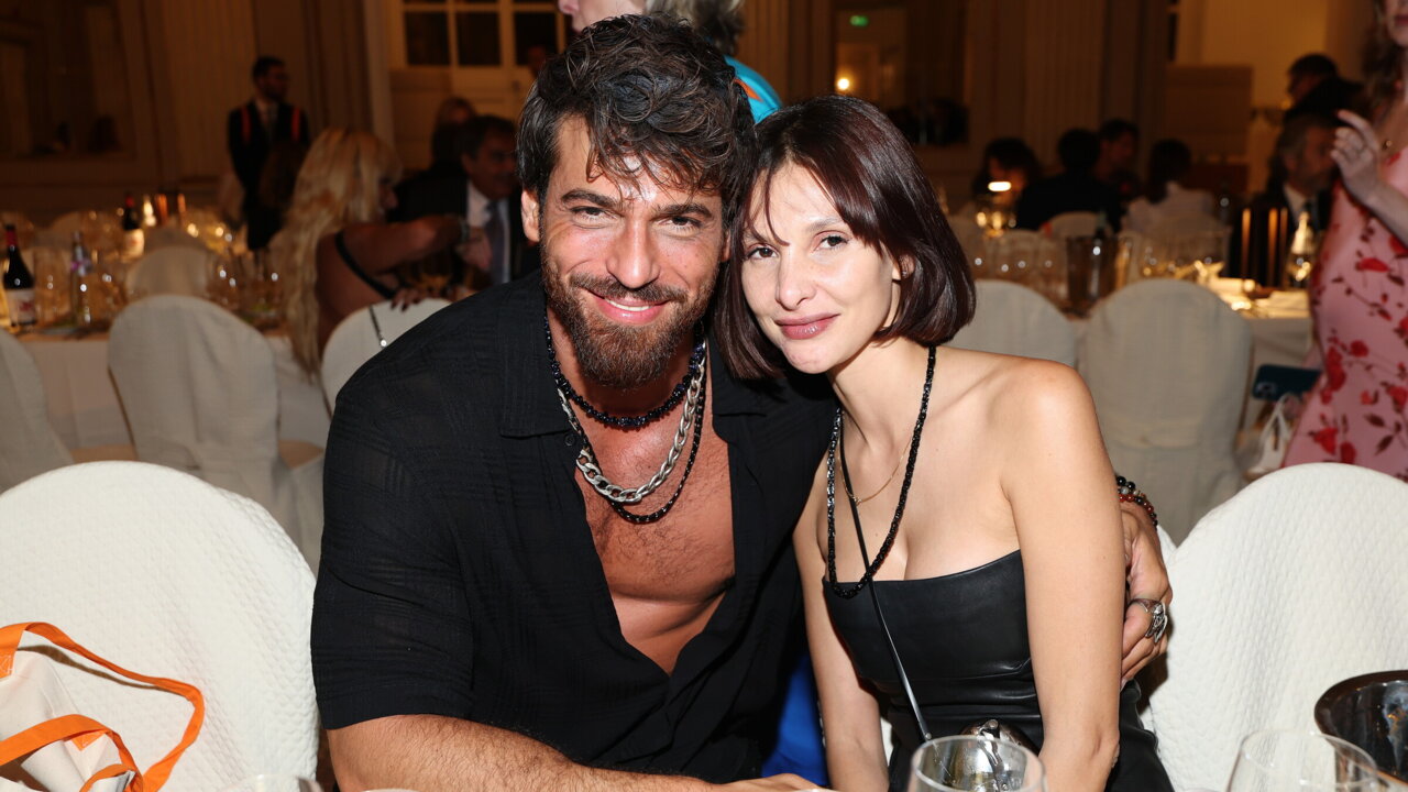 Can Yaman si sposa con Sara Bluma