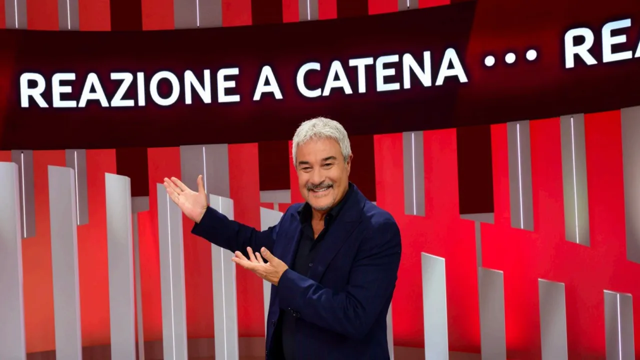 Reazione a Catena, Pino Insegno (Fonte: Google)