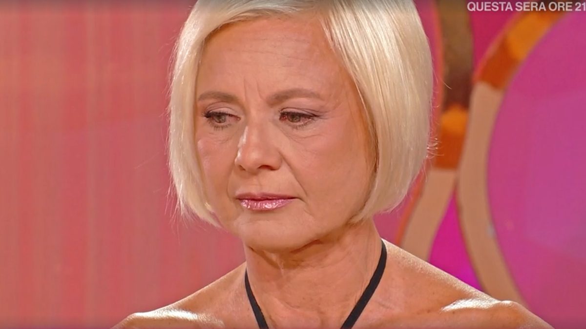 Antonella Elia in lacrime