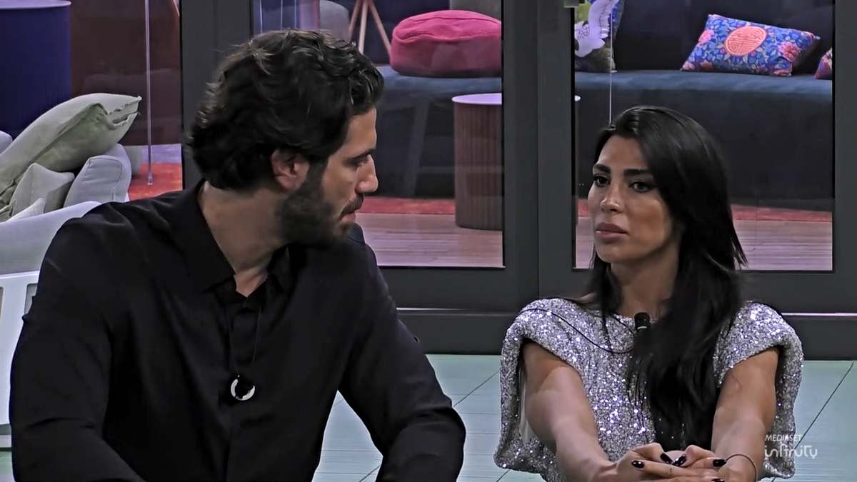 Grande Fratello, c'è feeling tra Rasha Younes e Omer Elomari ma lei frena: "Non voglio…"