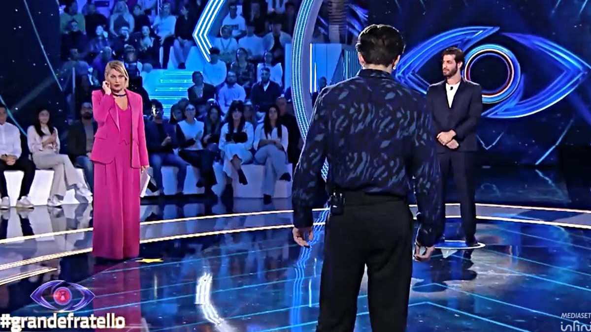 Duro confronto tra Omer e Jonas al Grande Fratello