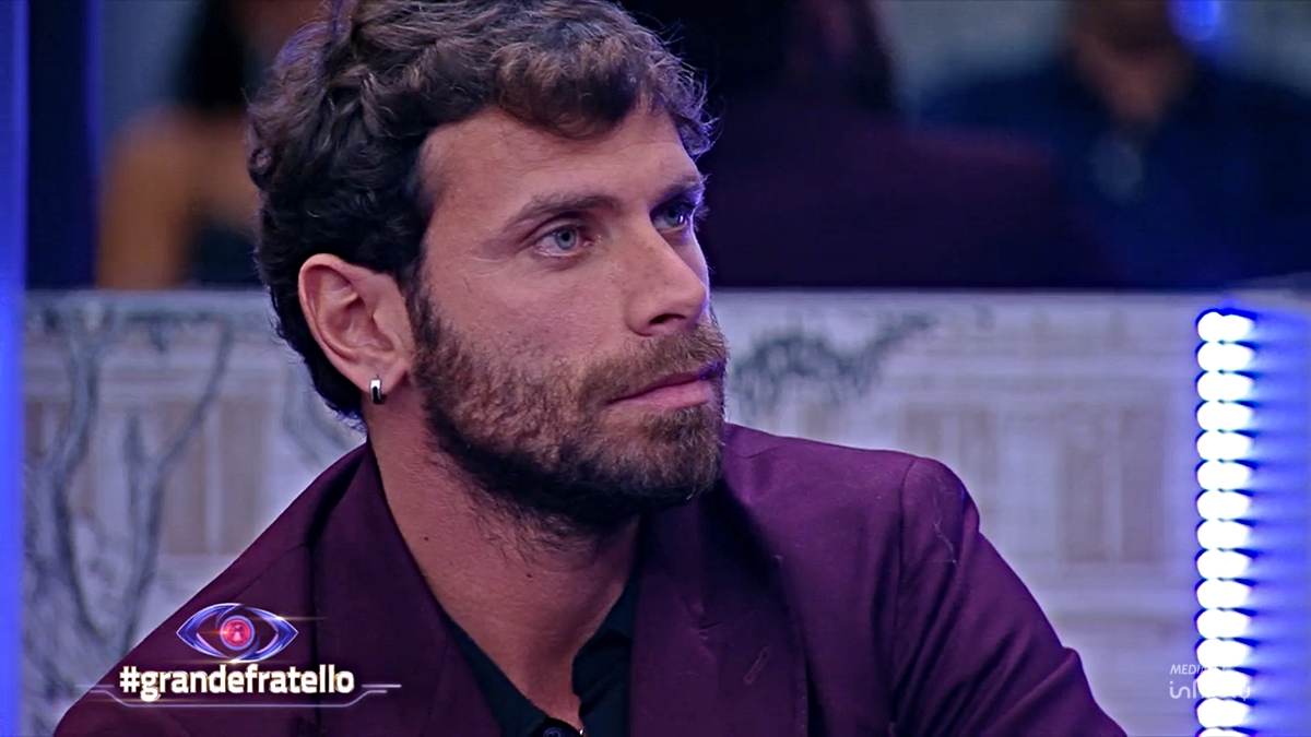 GF, nuovo attacco per Domenico D'Alterio dalla compagna