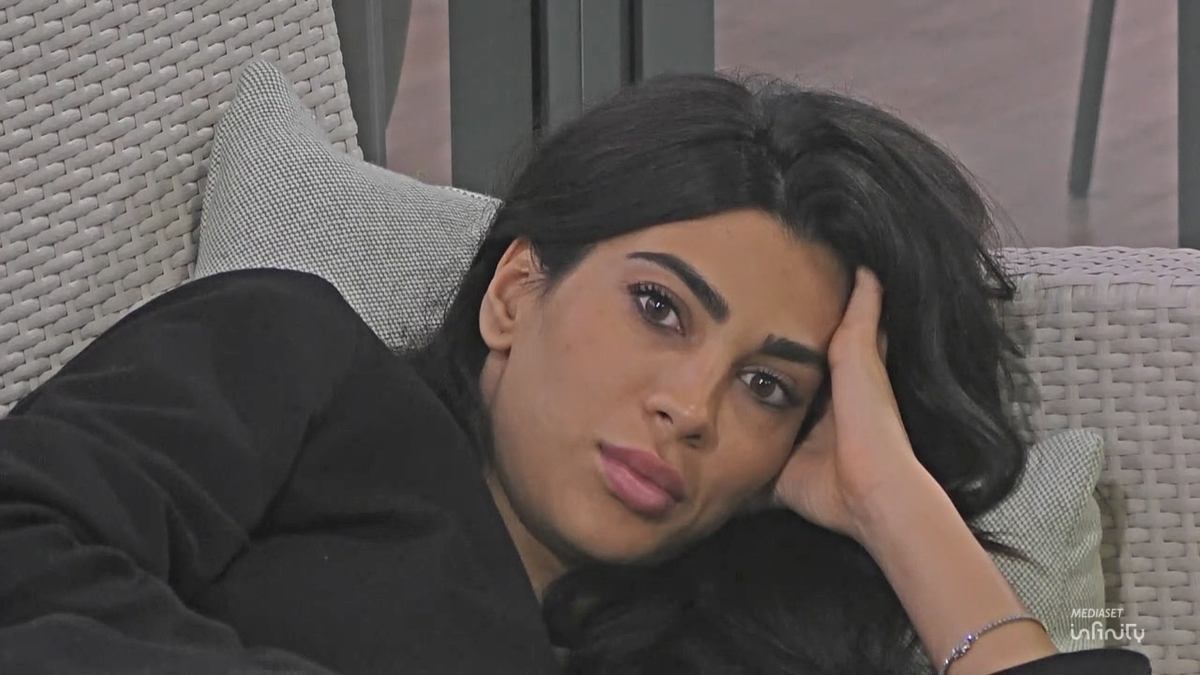 Grande Fratello, Rasha si allontana da Omer