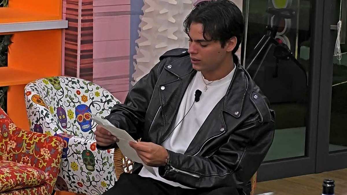 Grande Fratello, Simone De Bianchi si commuove