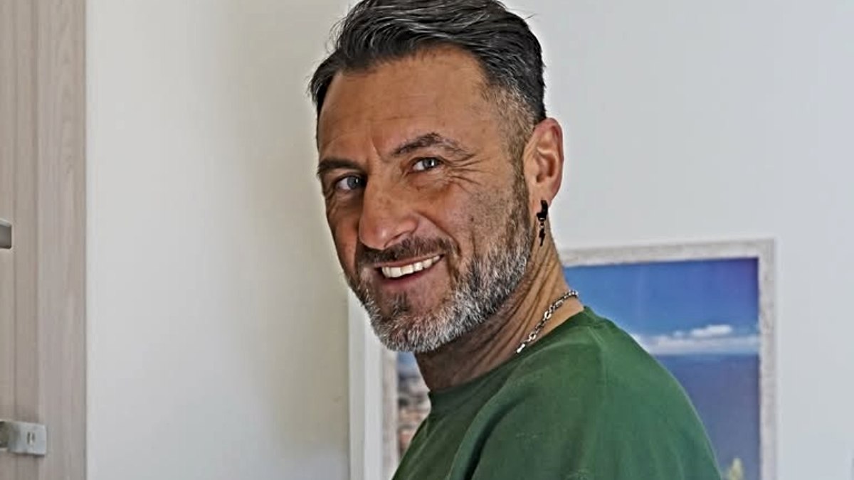 Uomini e Donne Sossio Aruta ha ritrovato l'amore, la frecciatina a Ursula