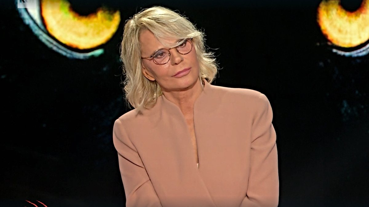 Maria De Filippi si commuove a Belve