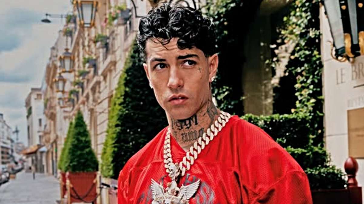 Tony Effe, paparazzo vuole denunciarlo