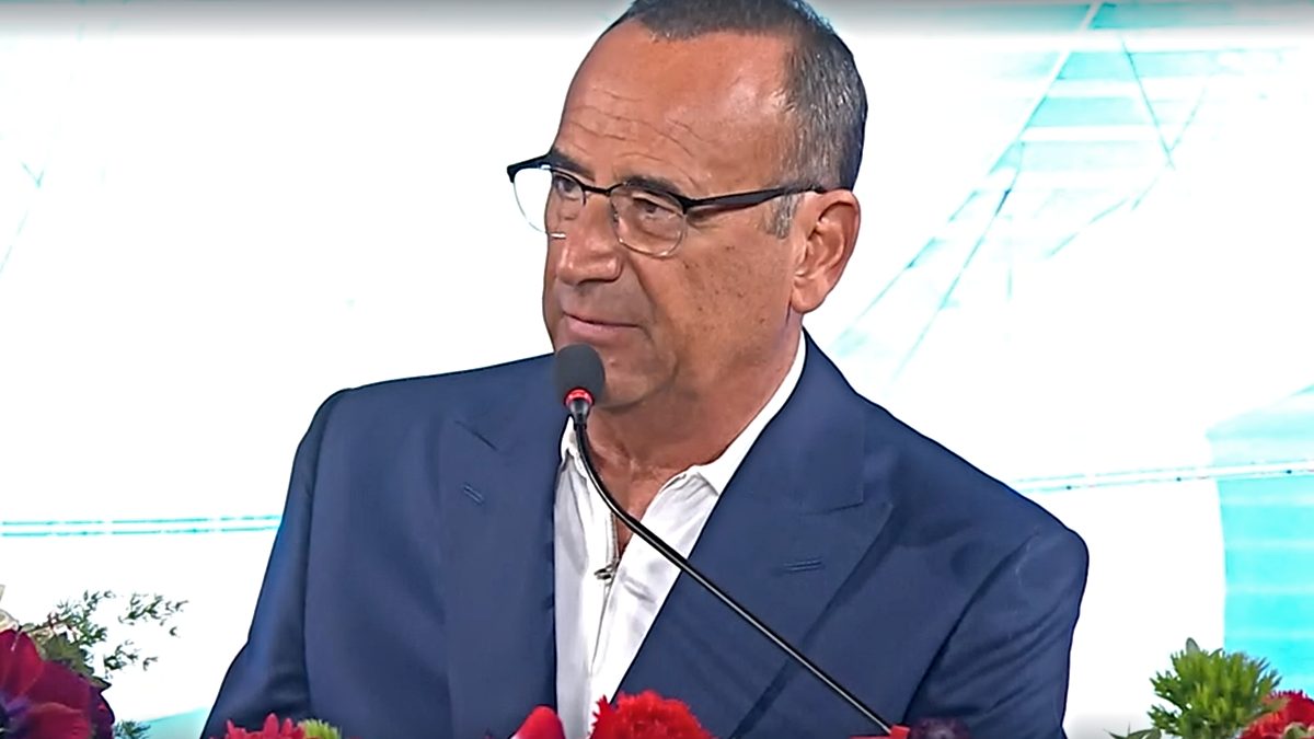Sanremo 2026, poche donne in gara? La replica di Carlo Conti