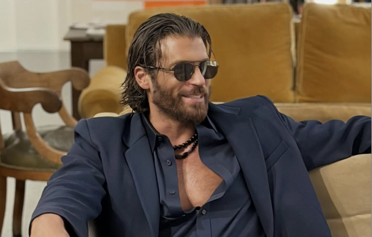 Il co-conduttore di Sanremo 2026, Can Yaman, durante un intervista