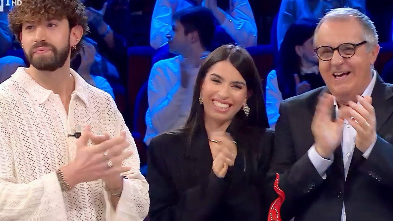 affari tuoi vincita certa per il napoletano antonio che sul finale regala un cornetto a de martino da Ilsipontino.net affari tuoi vincita certa per il napoletano antonio che sul finale regala un cornetto a de martino