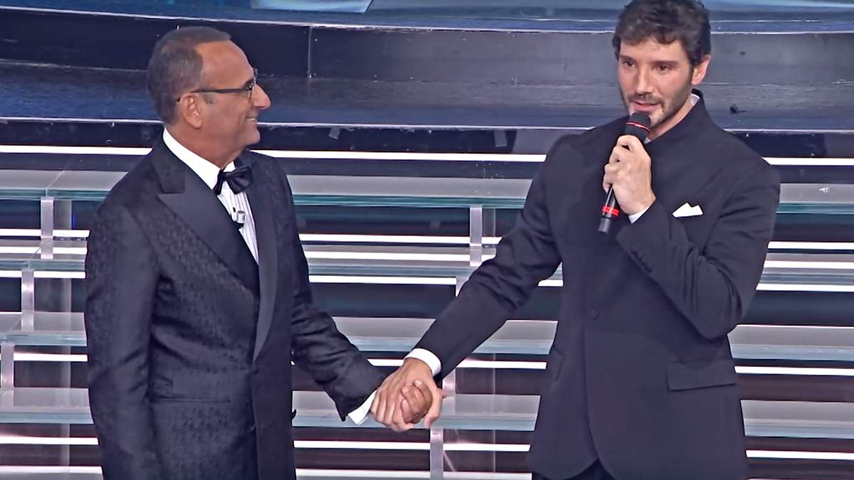 Carlo Conti, l'annuncio su Stefano De Martino a Sanremo