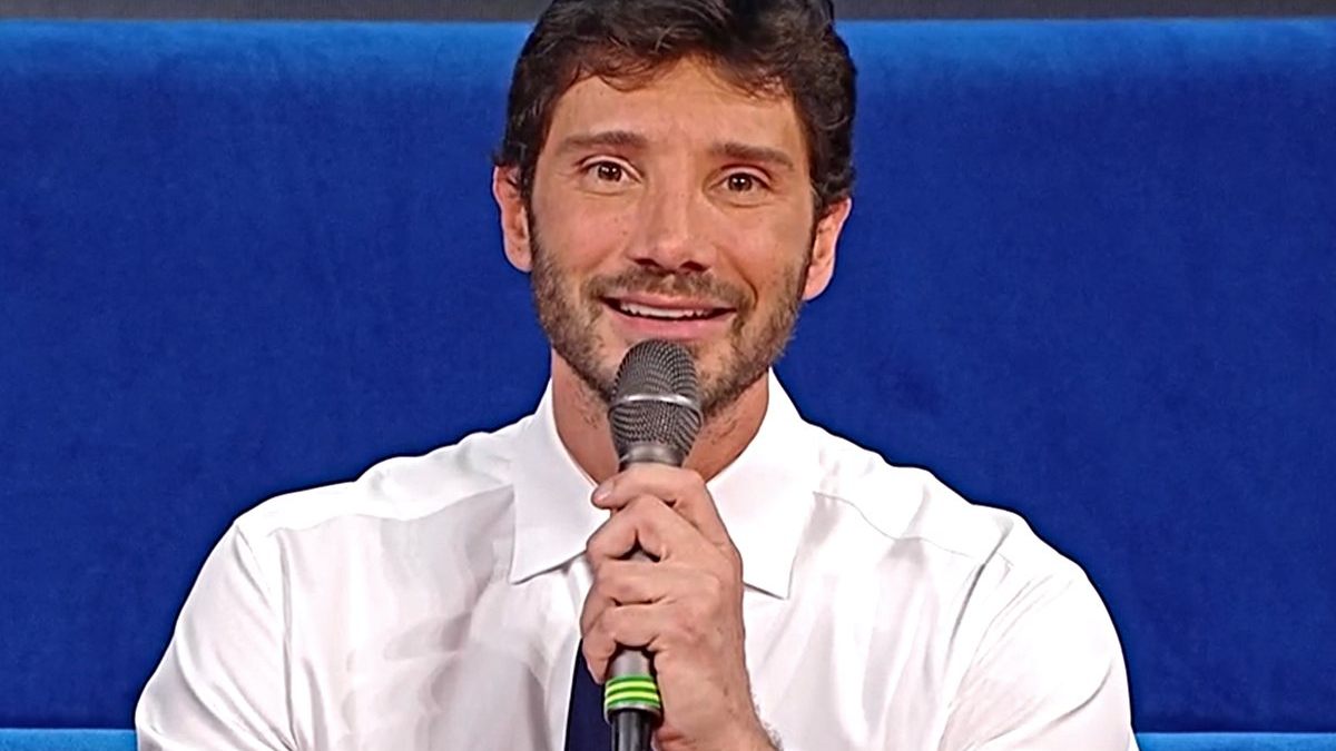 Stefano De Martino sulla conduzione di Sanremo 2027