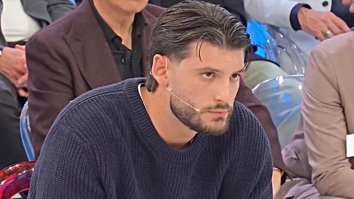 Uomini e Donne, Ciro Solimeno abbandona