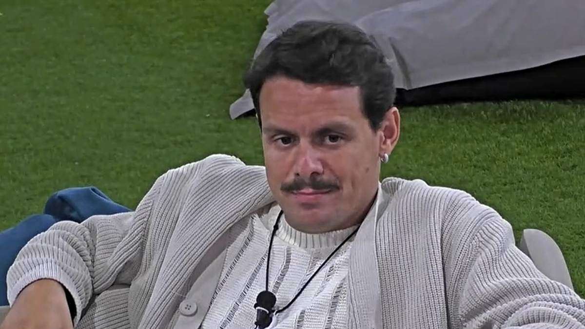 Grande Fratello Vip, Renato Biancardi è fluido