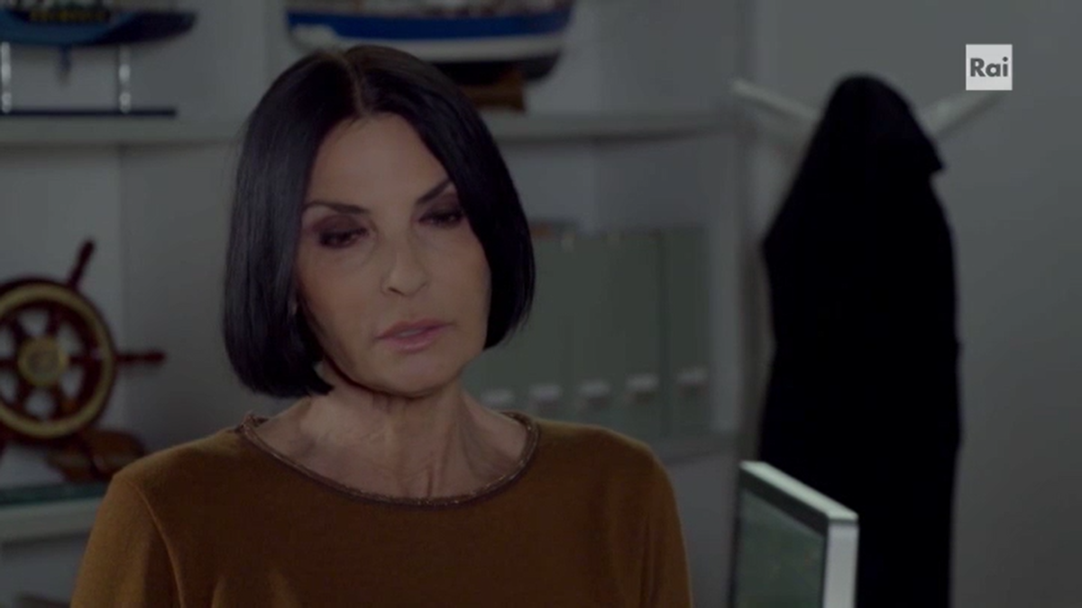 Un Posto al Sole, anticipazioni dal 27 al 30 aprile 2026 Marina sempre più sospettosa