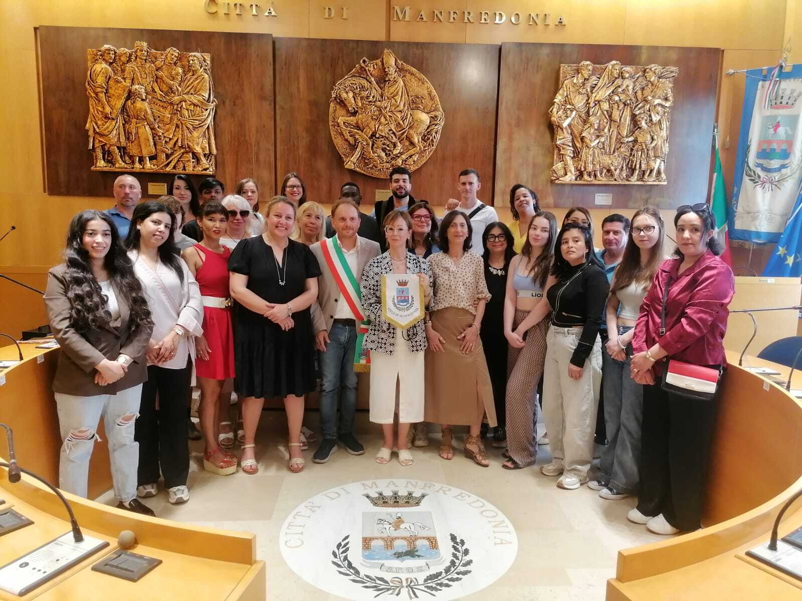 manfredonia i volti dell8217accoglienza per entrare nelle storie dei rifugiati e superare pregiudizi da Ilsipontino.net manfredonia i volti dell8217accoglienza per entrare nelle storie dei rifugiati e superare pregiudizi