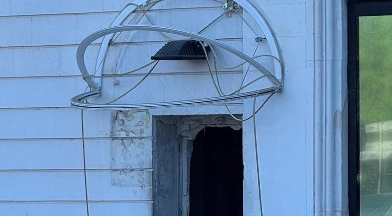 assalto bper manfredonia molo 21 200 necessario che la presenza dello stato sia percepita in maniera concreta e costante da Ilsipontino.net assalto bper manfredonia molo 21 200 necessario che la presenza dello stato sia percepita in maniera concreta e costante