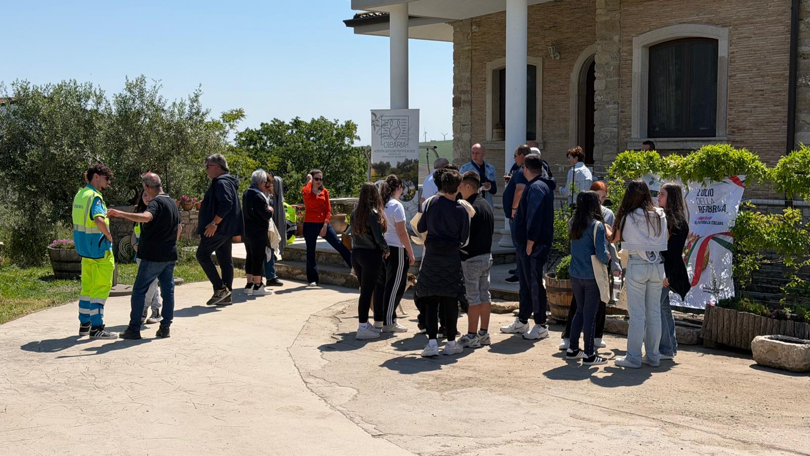 merenda nell8217oliveta 2026 grande partecipazione a castelluccio valmaggiore per la sesta edizione da Ilsipontino.net merenda nell8217oliveta 2026 grande partecipazione a castelluccio valmaggiore per la sesta edizione