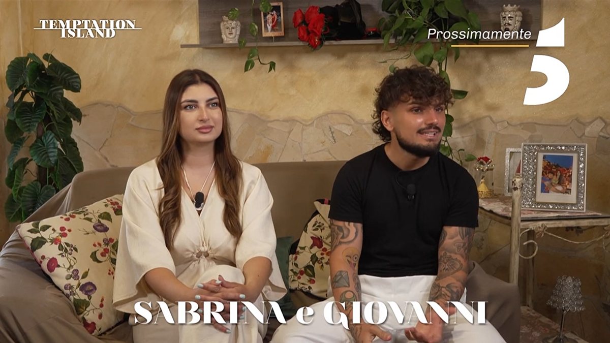 Temptation Island 2026, annunciata la terza coppia chi sono Sabrina e Giovanni e perché la loro storia è a rischio