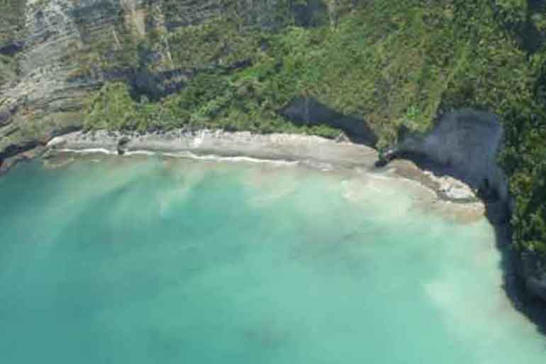 vieste turista muore nelle acque di baia dei porci da Ilsipontino.net vieste turista muore nelle acque di baia dei porci