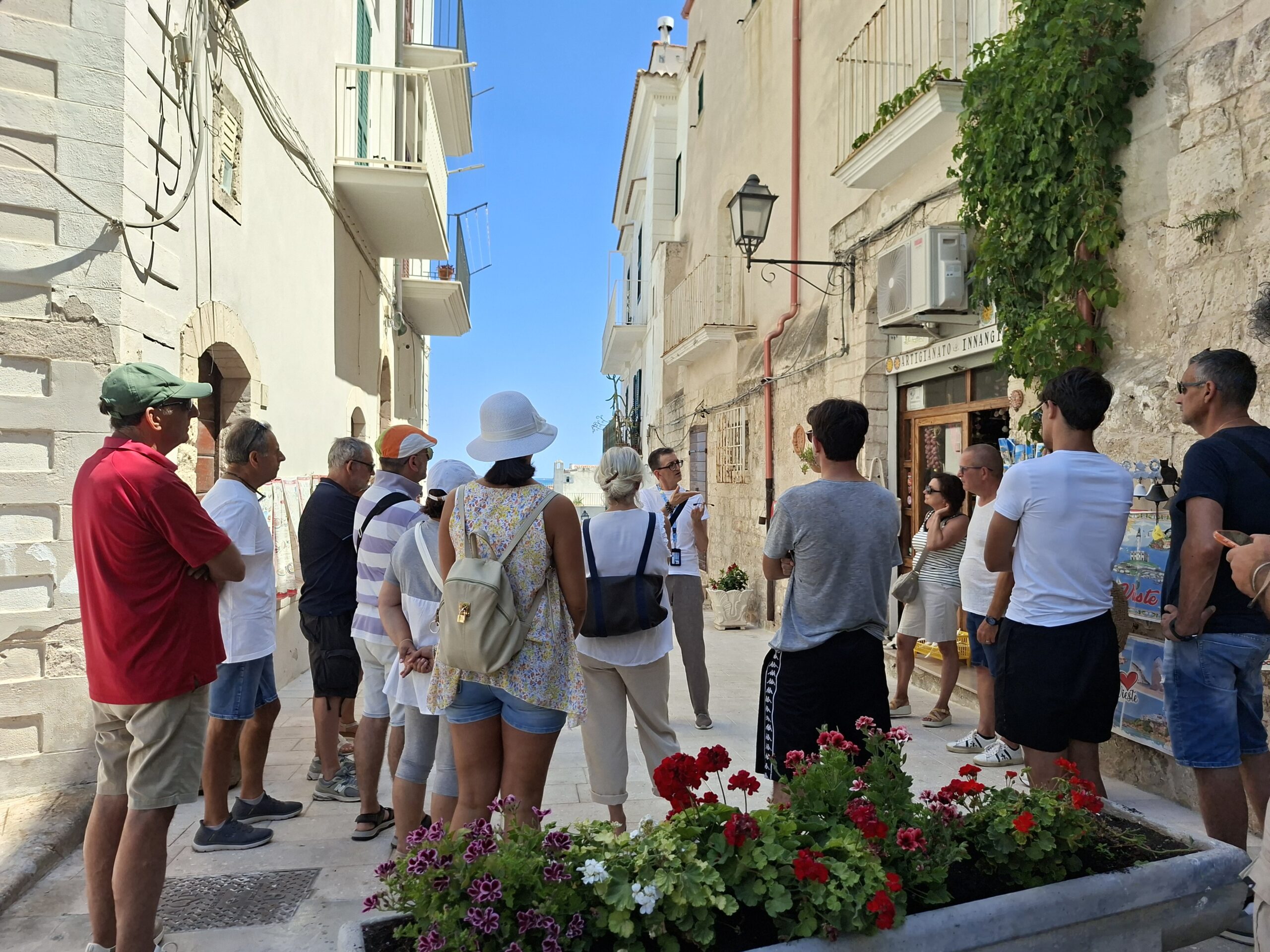 a vieste il tour 8216i vicoli del gusto8217 per vivere il centro storico tra cucina storia e cultura da Ilsipontino.net a vieste il tour 8216i vicoli del gusto8217 per vivere il centro storico tra cucina storia e cultura