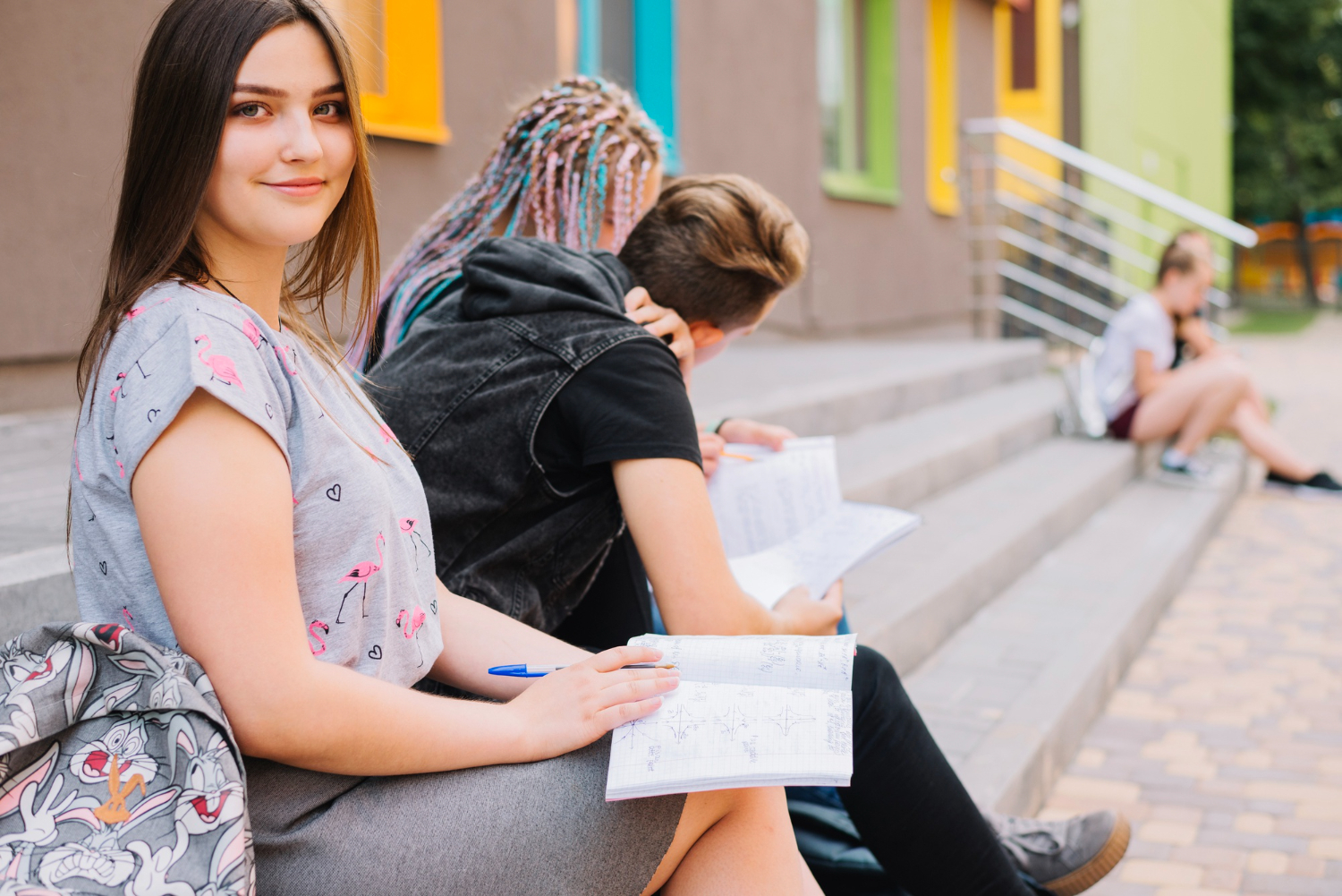 Bonus scuola 2026 fino a 1.500 euro per gli studenti delle scuole paritarie: ecco chi può ottenere il contributo, i requisiti ISEE e quando presentare domanda.