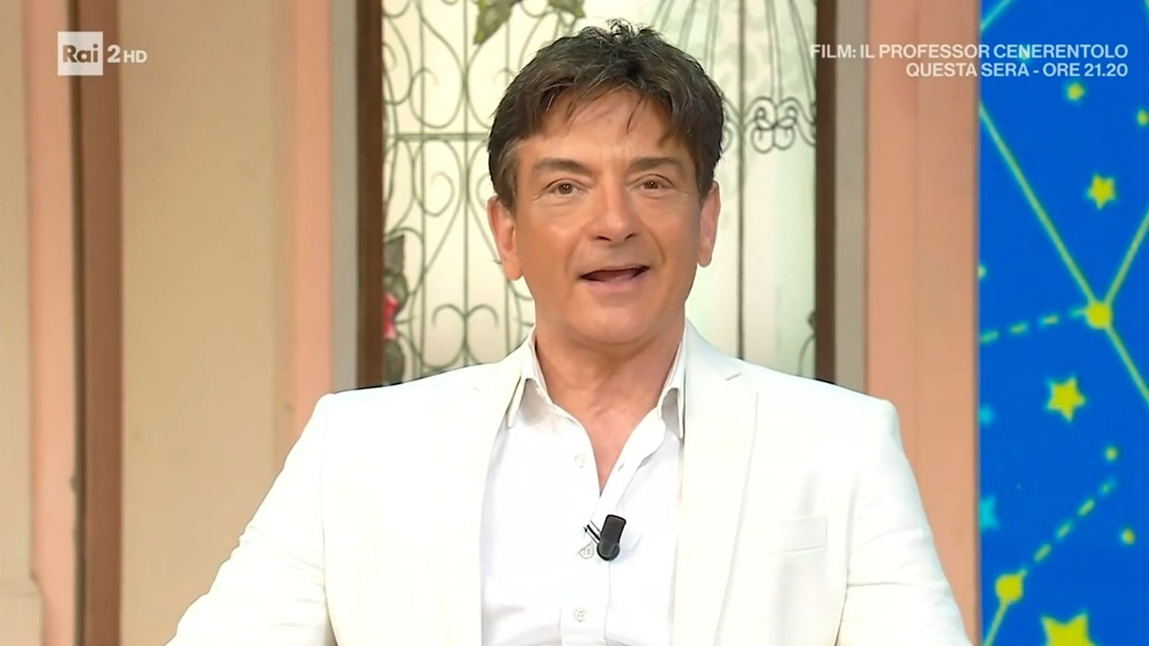 Paolo Fox oroscopo di agosto