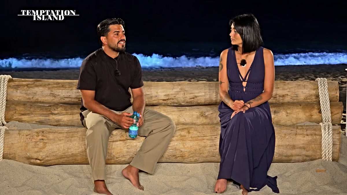Temptation Island, Danilo bacia Giulia e lascia Francesca poi cambia idea
