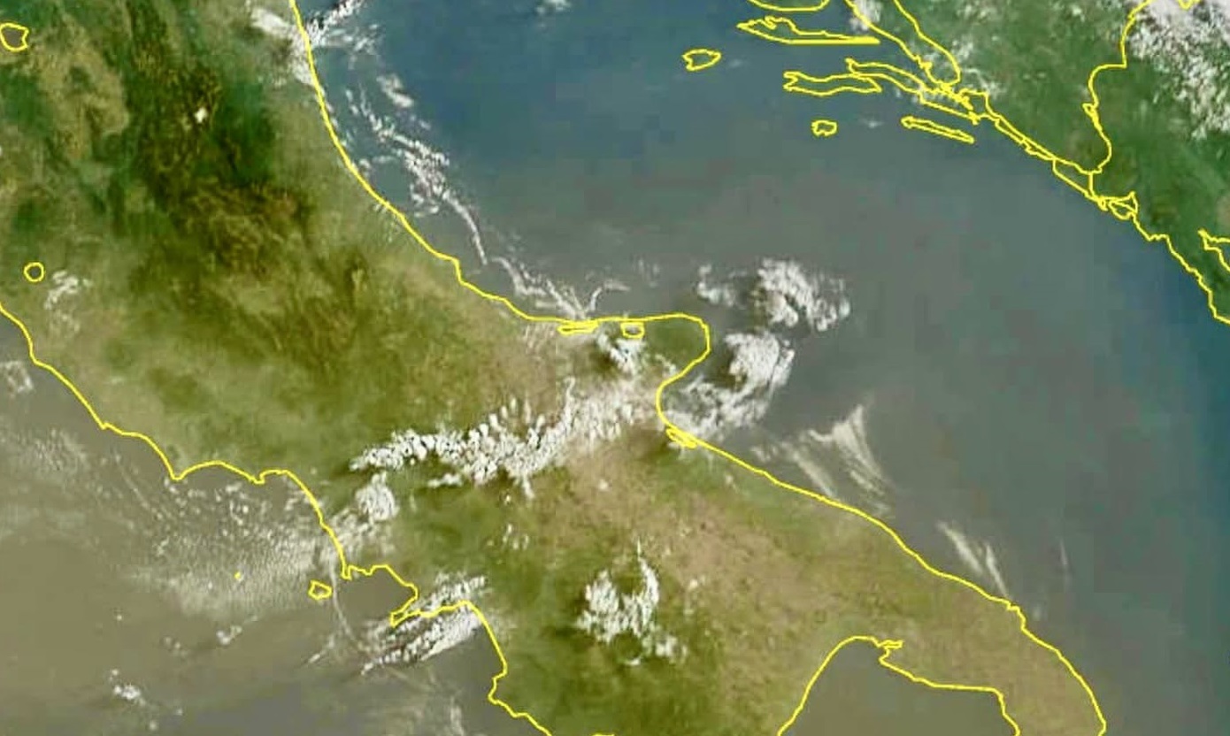 meteopuglia in foto giornata pesante tra caldo e afa ma primi segnali di cambiamento da Ilsipontino.net meteopuglia in foto giornata pesante tra caldo e afa ma primi segnali di cambiamento